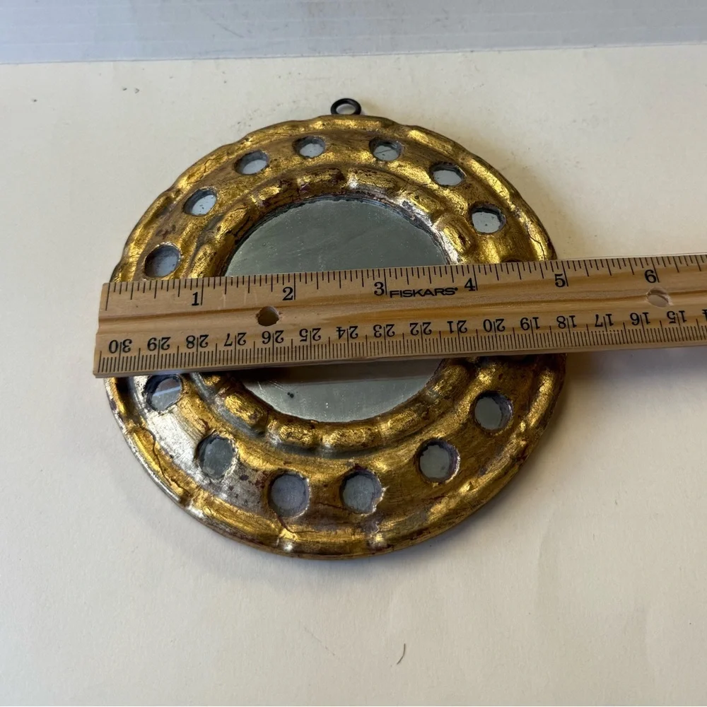 N/A small round
